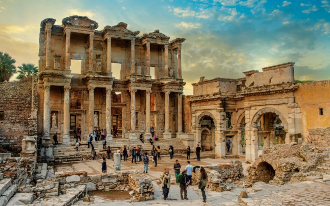 ephesus ruins 940x588